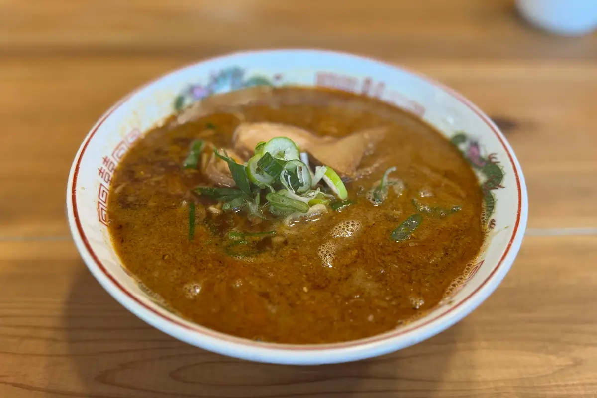 たまごや　ごまラーメン