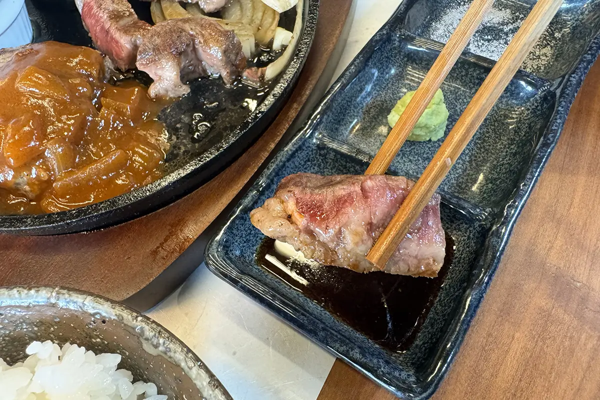 GYU-YA VILLA GYU-YAハンバーグ&氷見牛サーロインステーキコンボ 氷見牛サーロインステーキ ステーキソースで