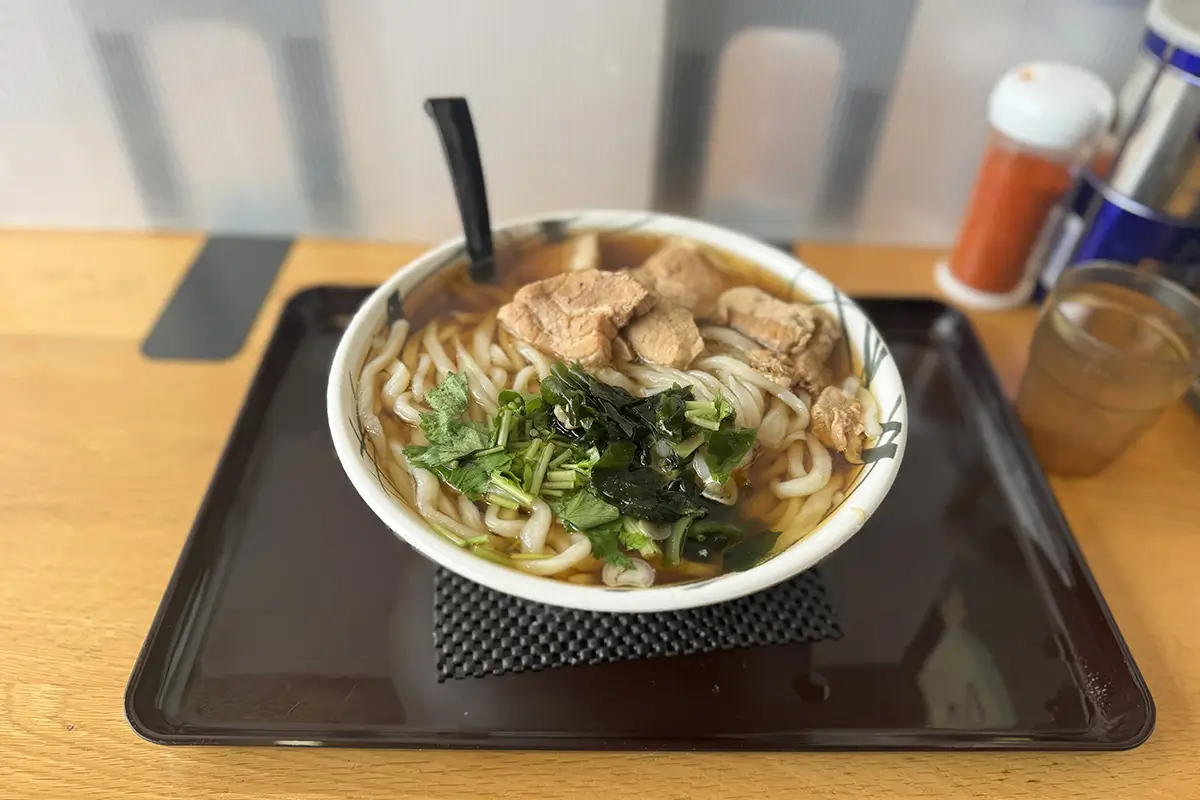 麺専門店 アラキ ホルモンうどん
