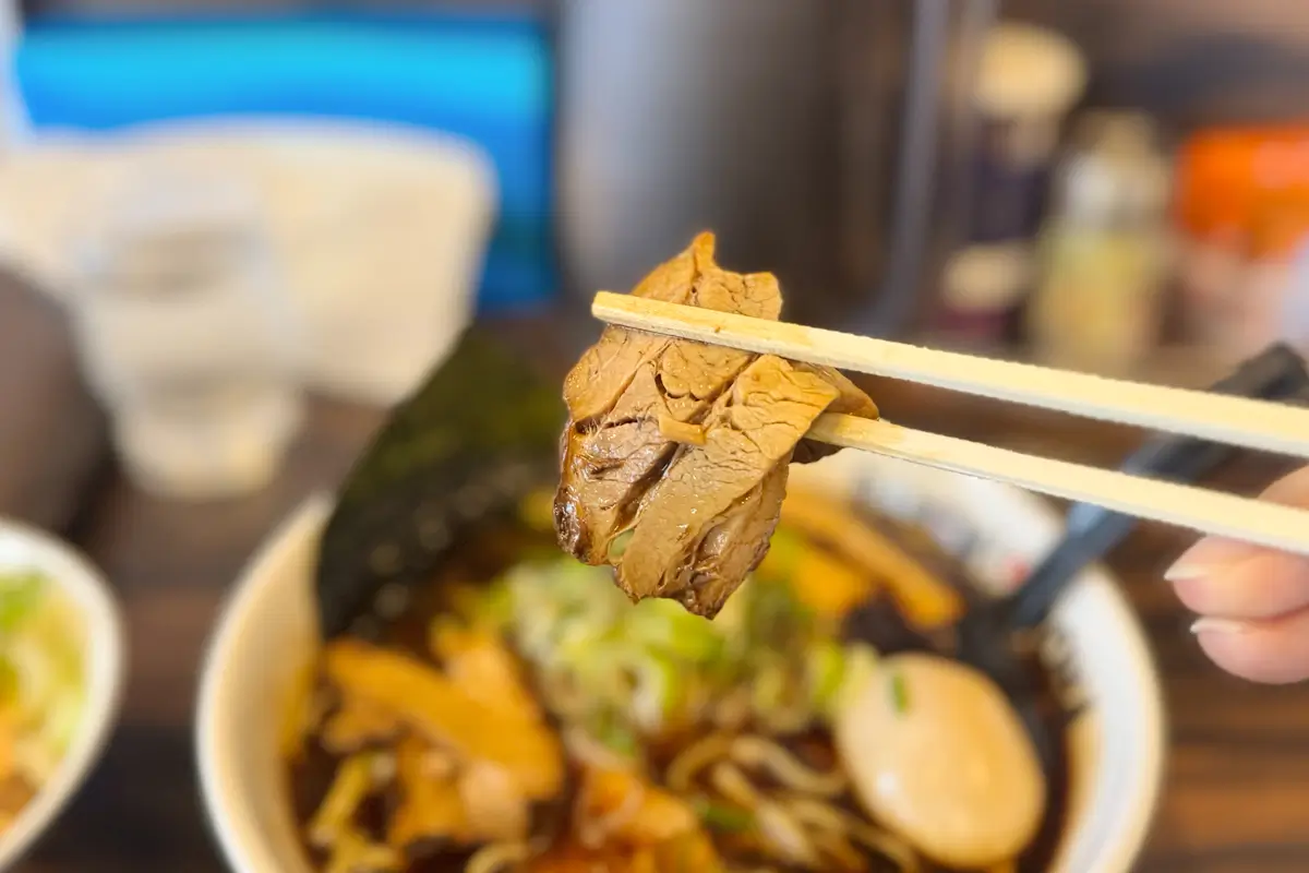 麺家いろは 射水本店 富山ブラック味玉ラーメン チャーシュー