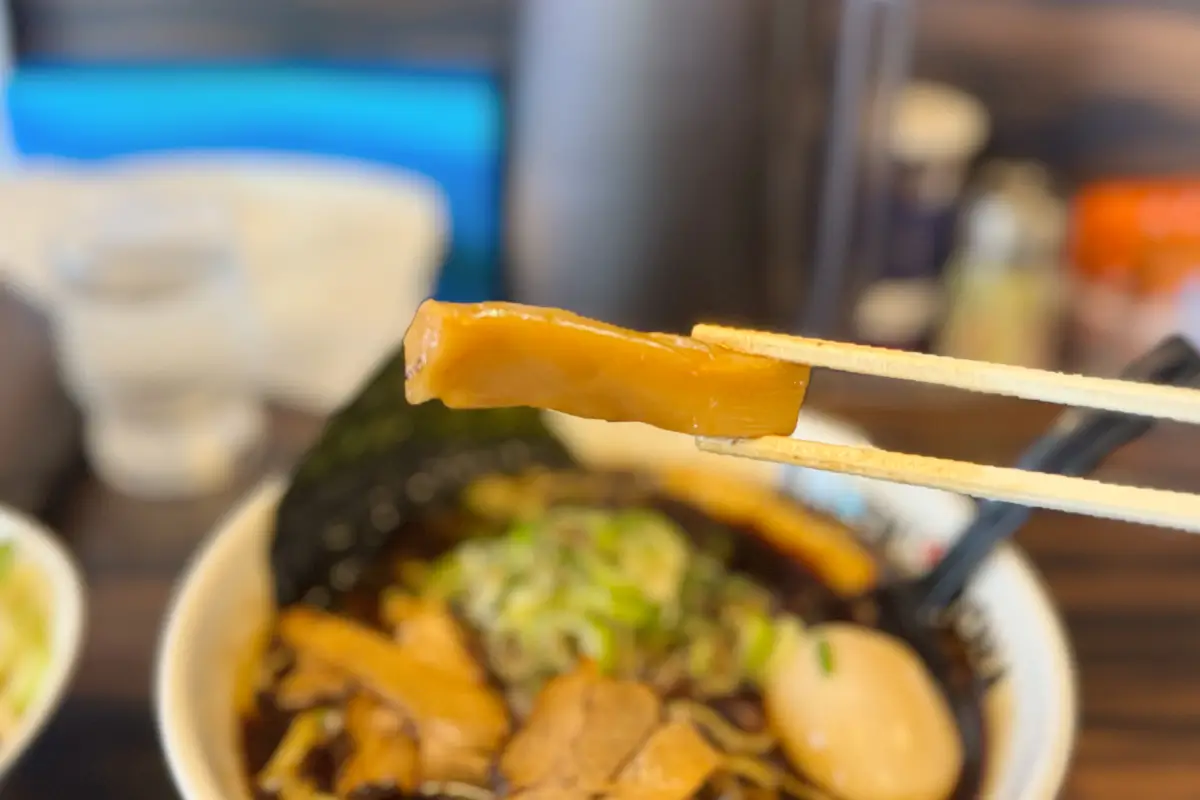 麺家いろは 射水本店 富山ブラック味玉ラーメン メンマ