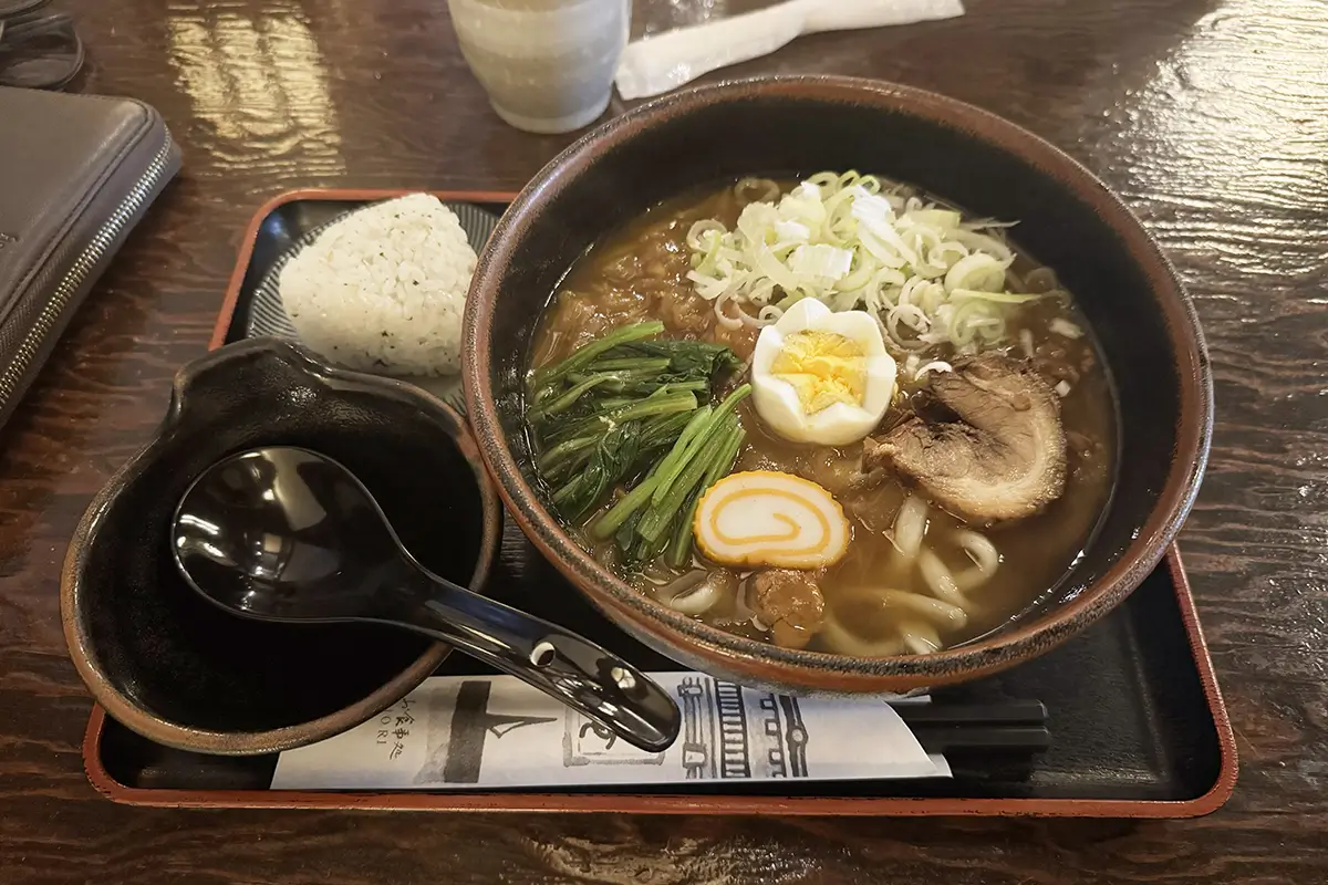 お食事処 庵 カレーうどん